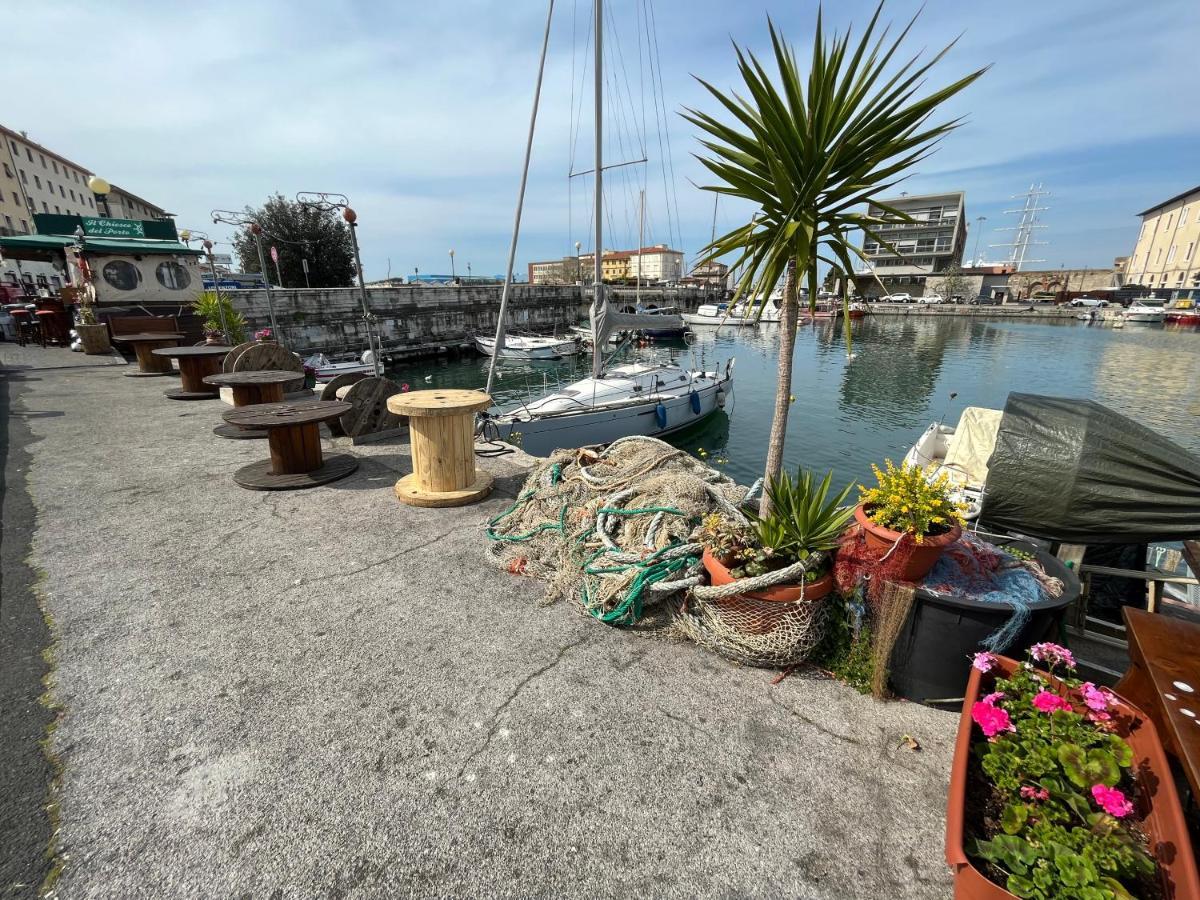 Kasia Porta Sul Mare Di Livorno Free Parking 외부 사진