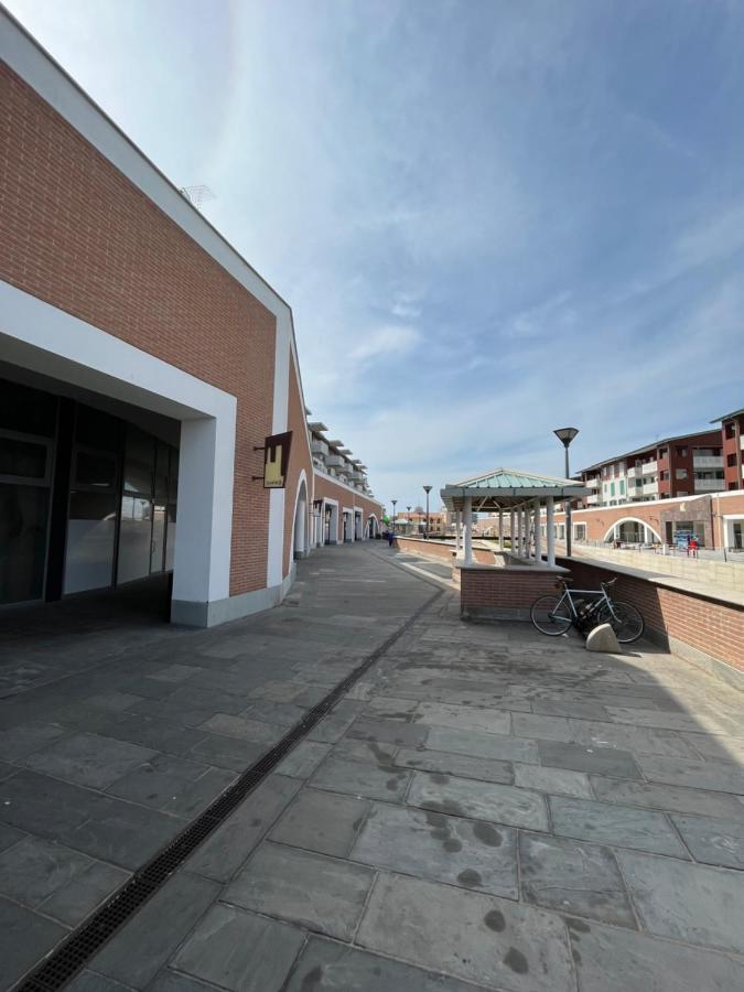 Kasia Porta Sul Mare Di Livorno Free Parking 외부 사진